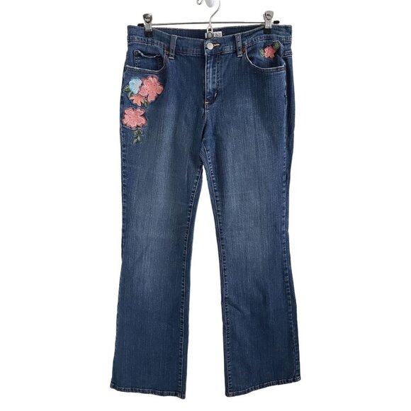 Tint Woman's Size 10 Boot cut Jeans with floral embroidery Retro and fun - Picture 1 of 8